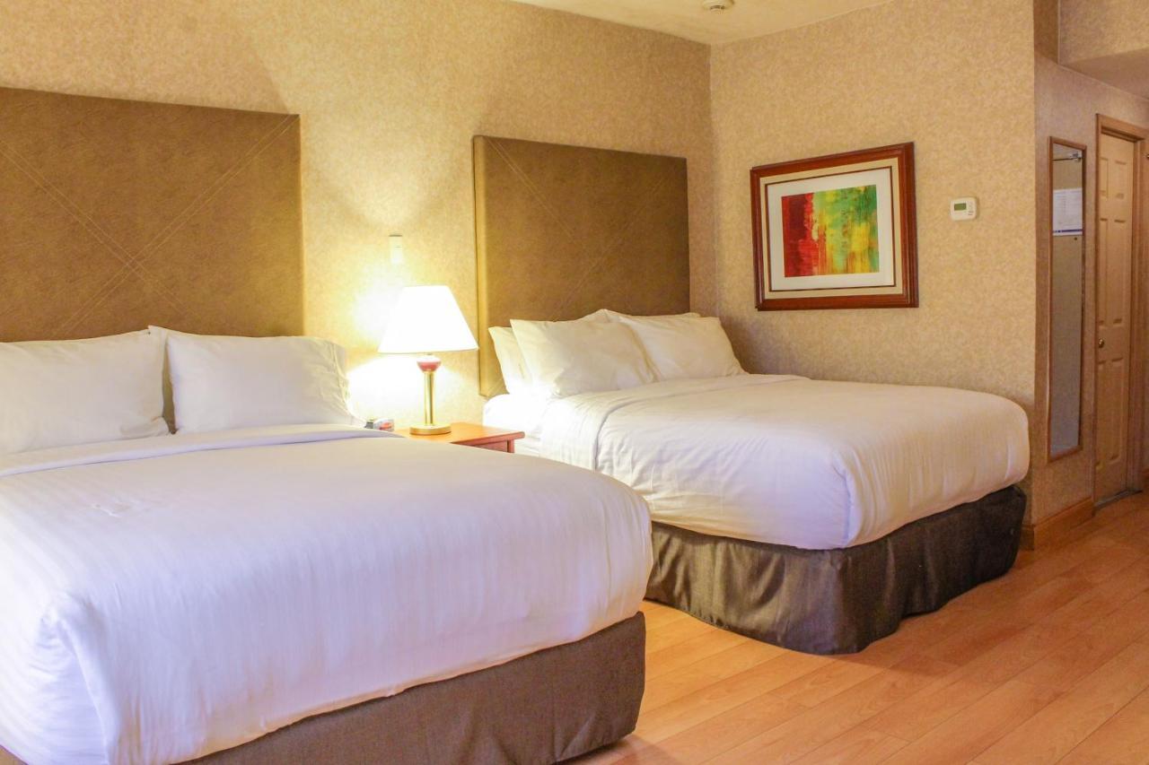 Holiday Inn Express Chihuahua By Ihg Exterior photo