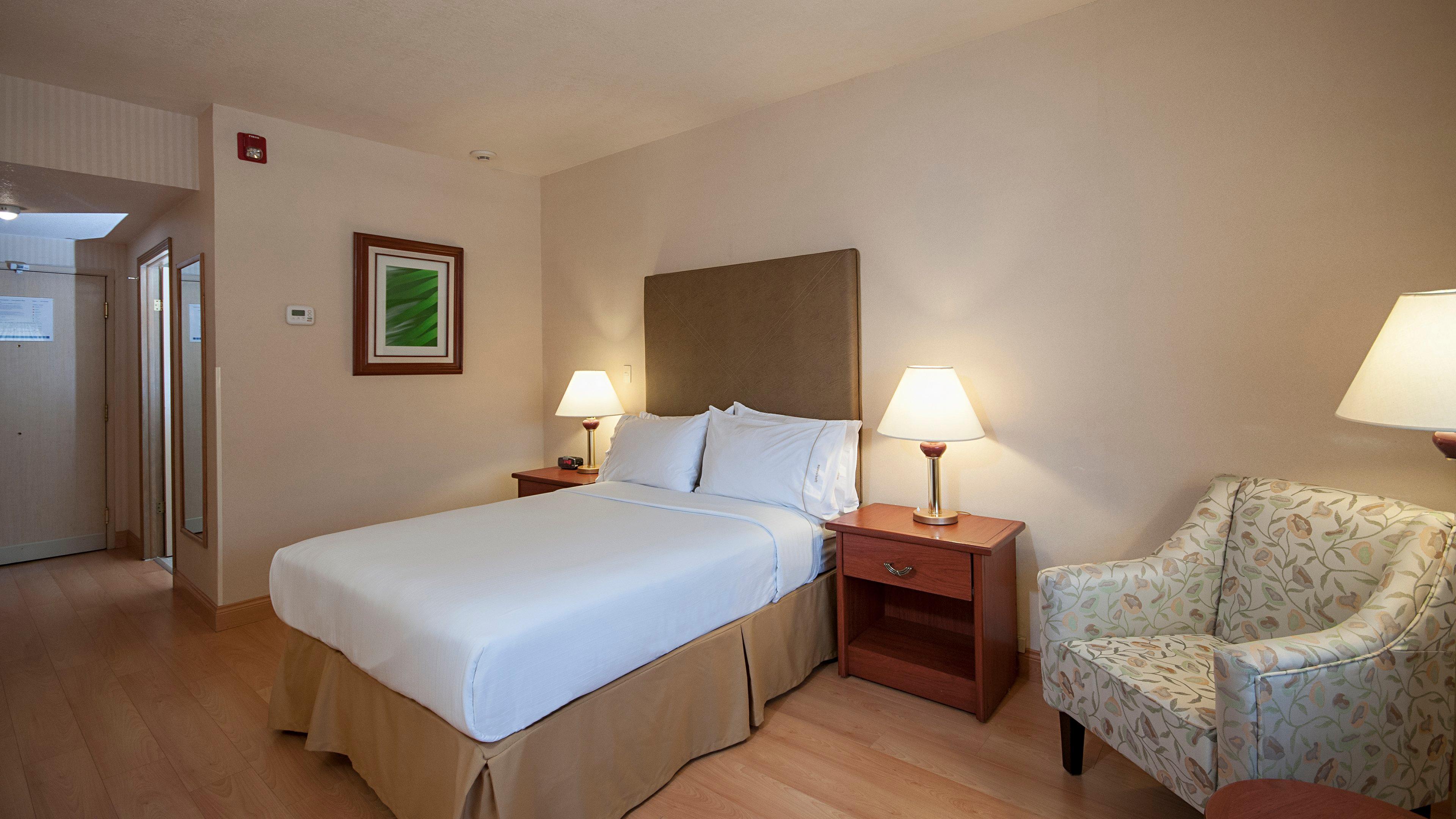 Holiday Inn Express Chihuahua By Ihg Exterior photo